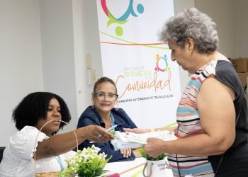 Disponible ayuda para el pago de agua y luz para personas de la tercera edad 