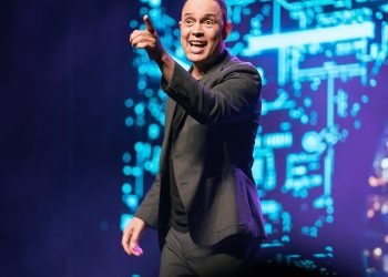 A REIR CON ALEXIS VALDÉS