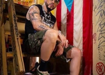 Celebran en Cayey la integración de Yandel como apoderado de Los Toritos de la Pelota AA